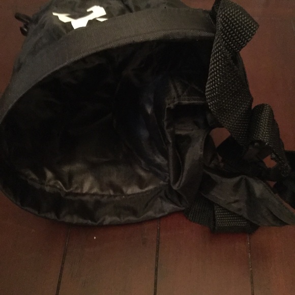 TYR Riptide Kickboard Drag Chute - Picture 4 of 8